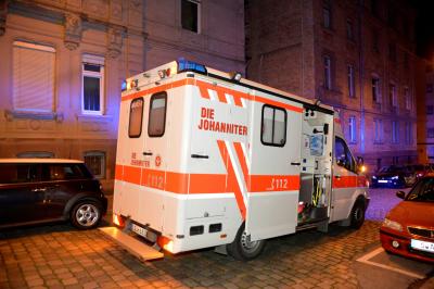 Stuttgart-Mitte: Falschparker sorgen fuer massive Behinderungen bei Feuerwehreinsatz - Feuerwehr kommt nicht zum Brandobjekt